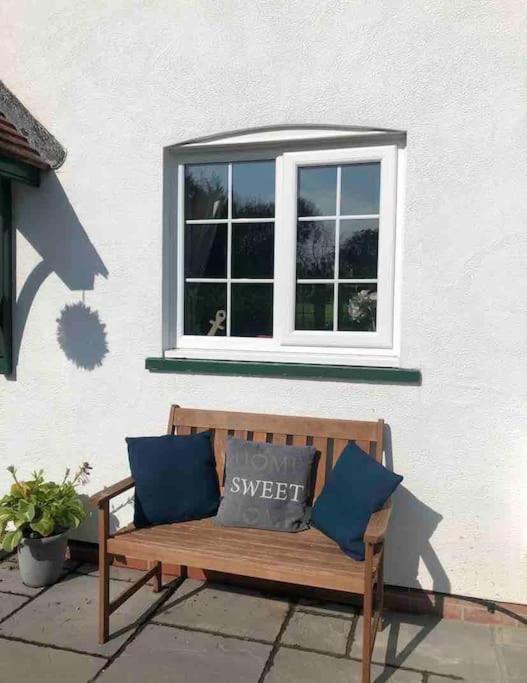 Bramble Cottage - Sleeps 5 With Free Wifi Cardigan Luaran gambar